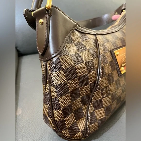 ‼️sold‼️Louis Vuitton Thames PM - Picture 5 of 16